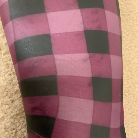 Black and Purple Plaid Rain boots size 7 Good Preowned Condition. - Picture 10 of 10